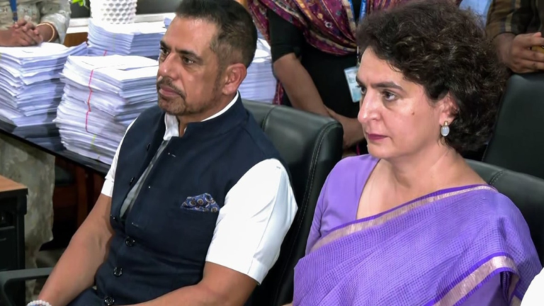 प्रियंका गांधी डिमांड