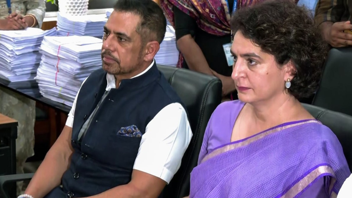 प्रियंका गांधी डिमांड