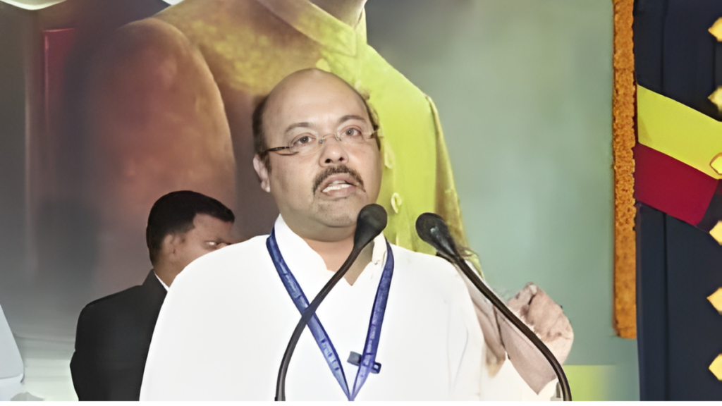 यतिंद्र का बड़ा बयान: मुझे पूरा यकीन है, मेरे पिता सिद्धरमैया 5 साल का कार्यकाल पूरा करेंगे