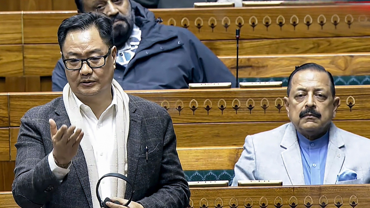 संसद हंगामा सस्पेंशन