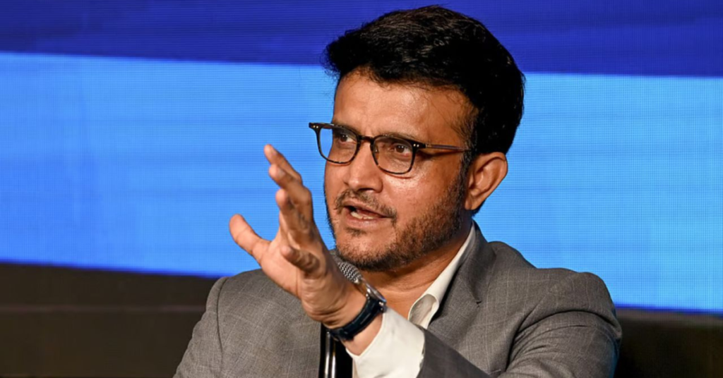 भारतीय क्रिकेटर सौरव गांगुली की मैच के दौरान तस्वीर