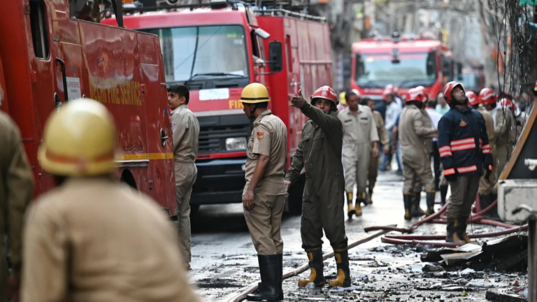 सरिता विहार मॉल आग