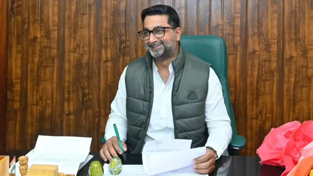 लाउडस्पीकर विवाद राजनीति