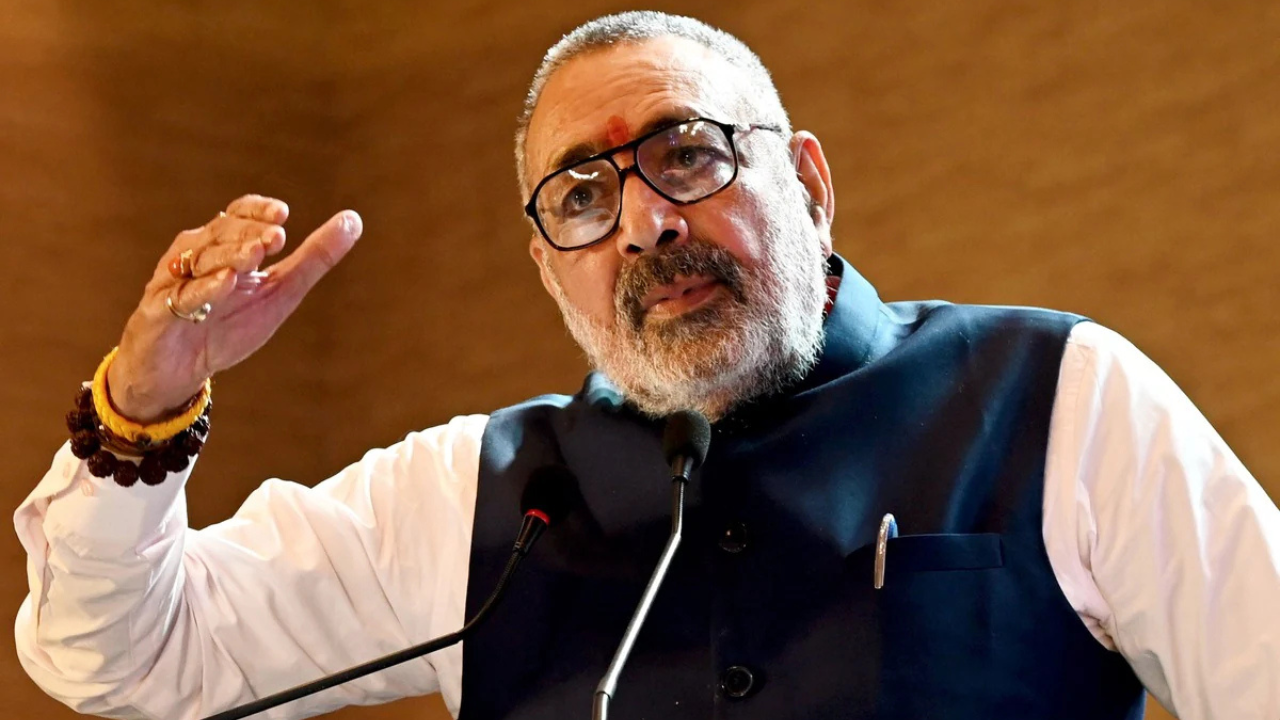 राहुल-गिरिराज विवाद