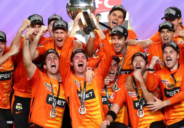 चेपॉक स्टेडियम में BBL ओपनर्स बल्लेबाजी करते हुए