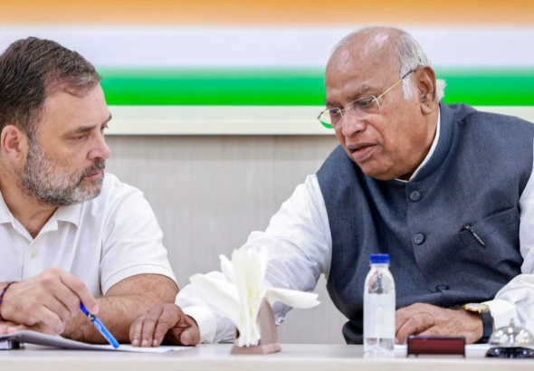 क्रॉस वोटिंग खतरा