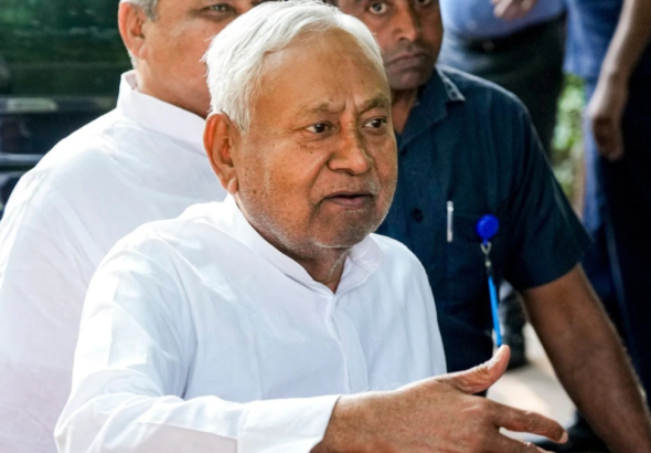 नीतीश कुमार इस्तीफा