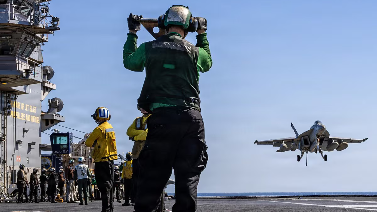 अमेरिका सैनिक वापसी बहरीन