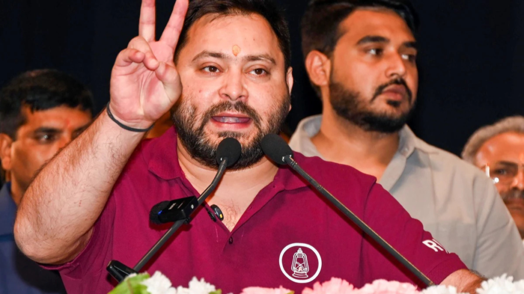 तेजस्वी बैलेट पेपर हमला